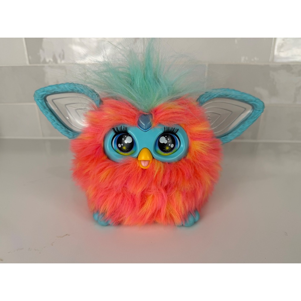 Hasbro Furby Interactive Toy 2023 Coral Orange Pink F6743 Electronic Plush